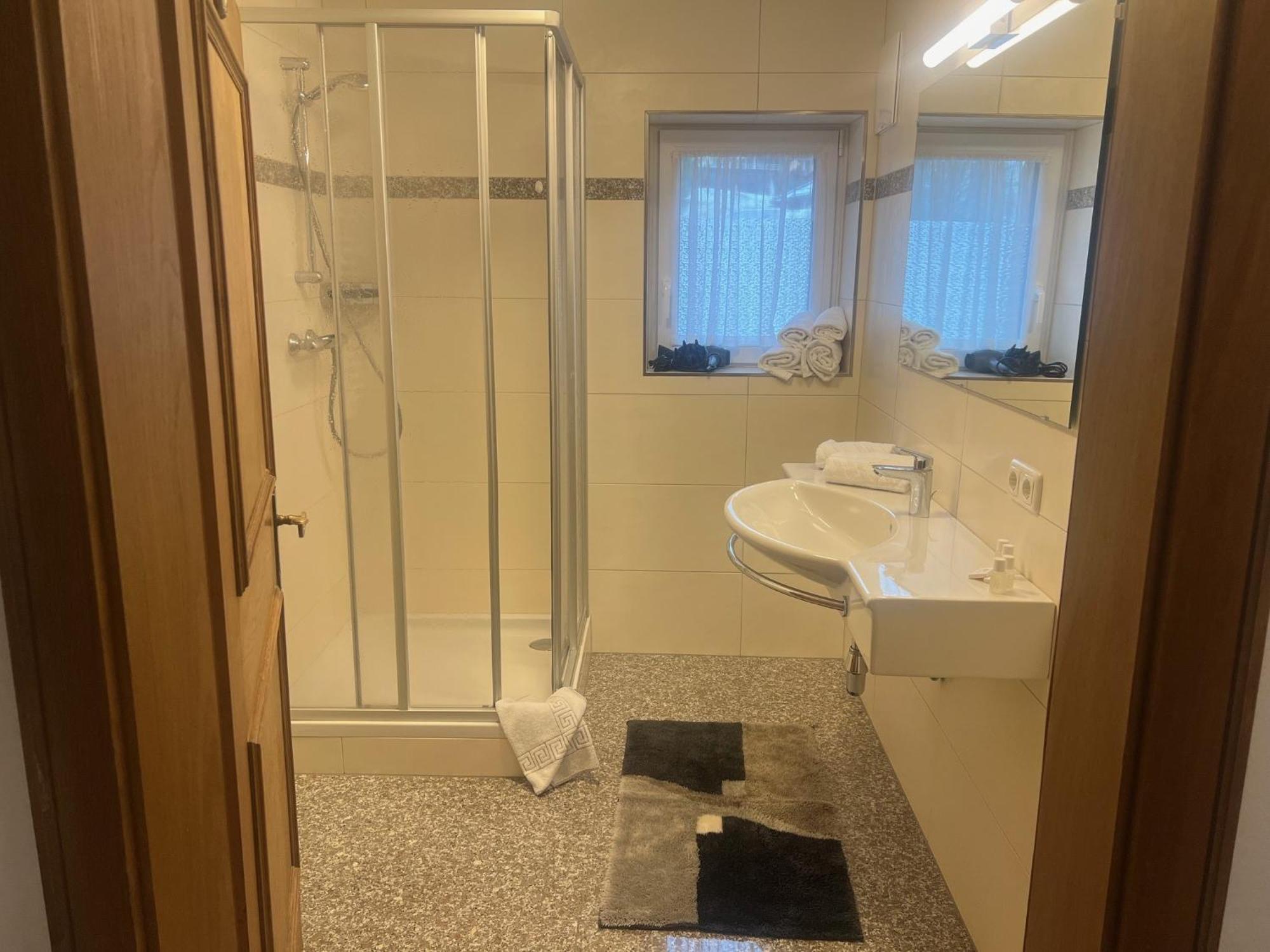 Intown Apartment Schmiede ザールバッハ・ヒンターグレム エクステリア 写真