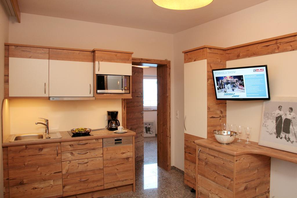 Intown Apartment Schmiede ザールバッハ・ヒンターグレム エクステリア 写真