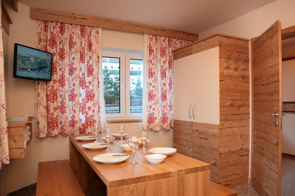 Intown Apartment Schmiede ザールバッハ・ヒンターグレム エクステリア 写真